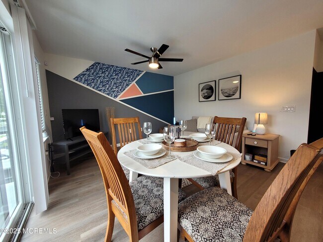 Primary Photo - 1134 Springwood Ave