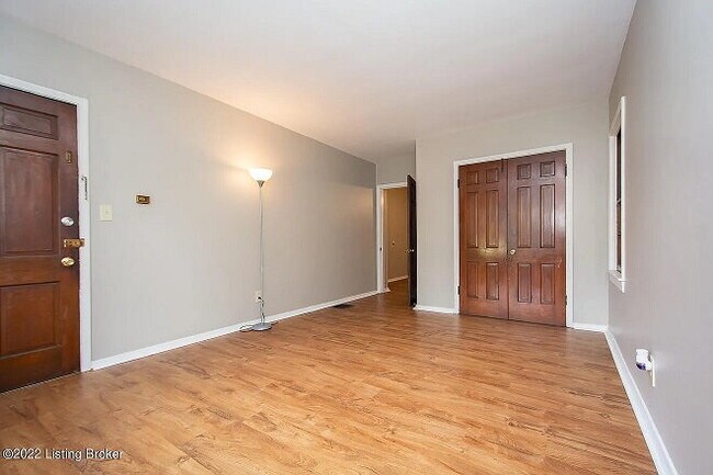 Building Photo - Charming 1 bed, 1 bath apartment in old louisville.