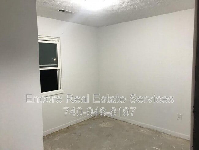 Building Photo - 1241 Green Valley Dr