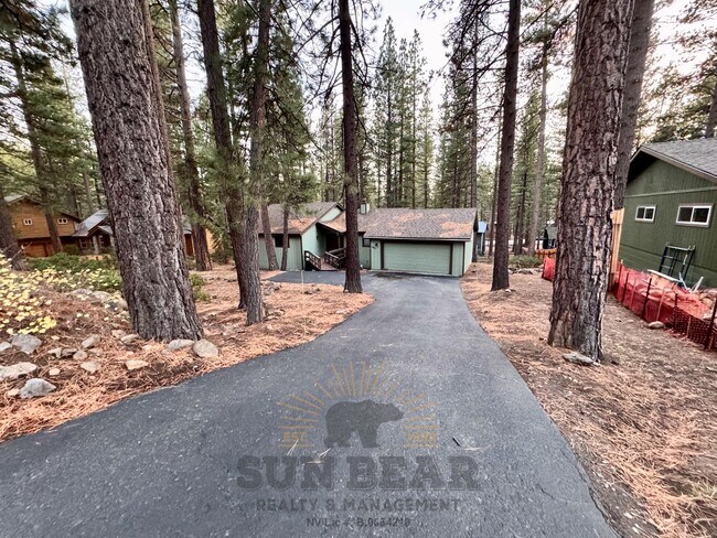 Building Photo - 3 Bedroom Mill Creek Home Available Now!