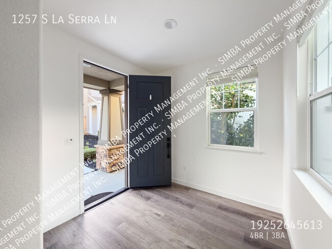 Building Photo - 1257 La Sera Ln