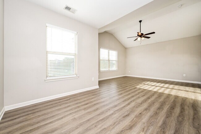 Building Photo - 706 Galveston Way