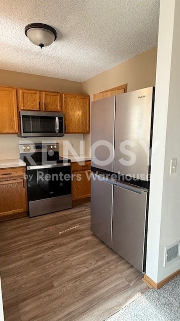 Building Photo - 15537 Foghorn Ln