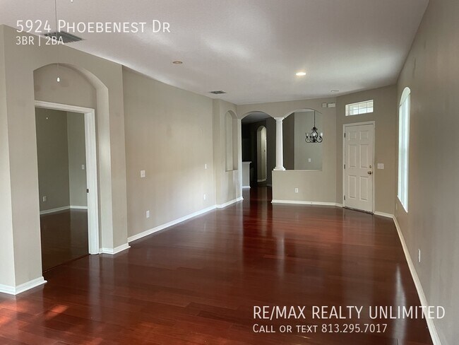 Building Photo - 5924 Phoebenest Dr