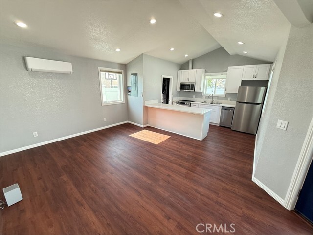 Building Photo - 973 Saltcoats Dr