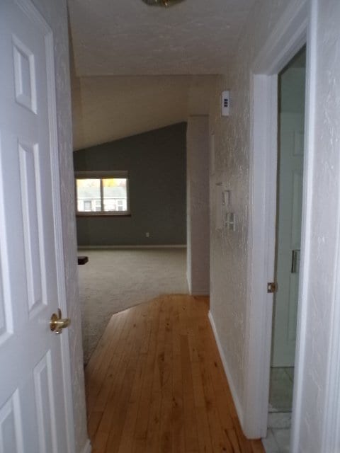 Building Photo - Great Southwest Location - 3 Bedroom - 2 Bathroom (58RO)