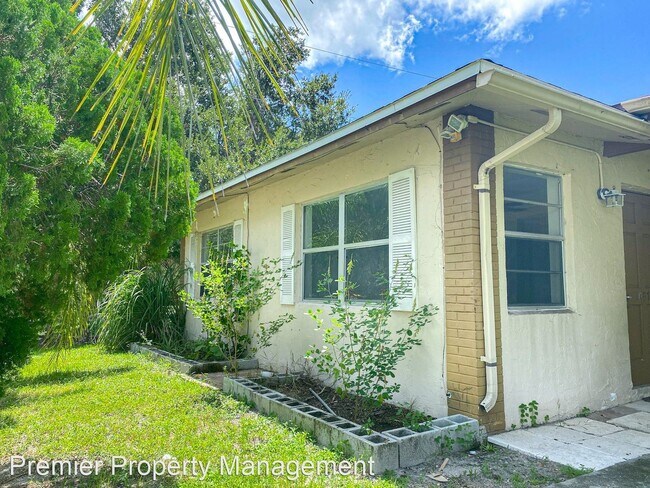 Building Photo - 2 br, 1 bath House - 1097 San Remo Avenue