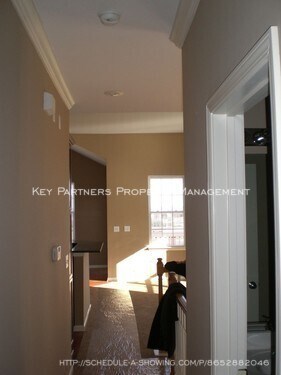 Building Photo - 15816 Conser - Cute Townhouse in Blue Valley!