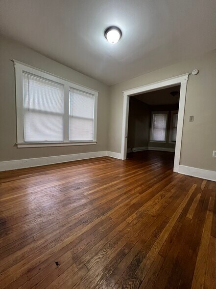 Building Photo - 1943 W Bethune St