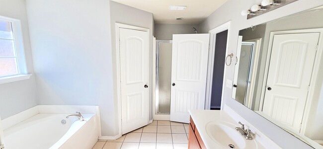 Building Photo - 3208 Ranchland Dr