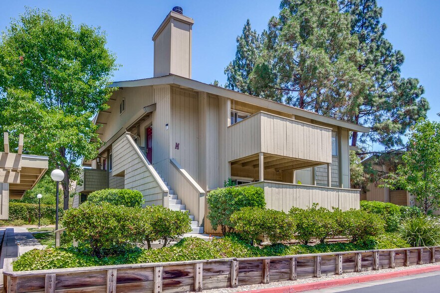 Building Photo - 46872 Fernald Cmn