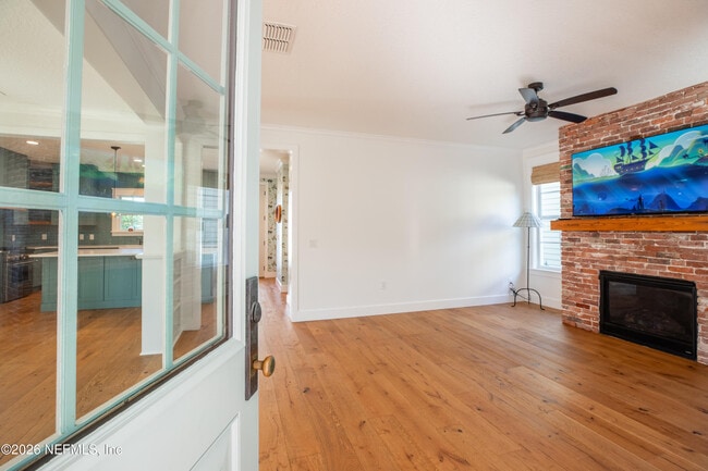 Building Photo - 11 Mascotte Pl