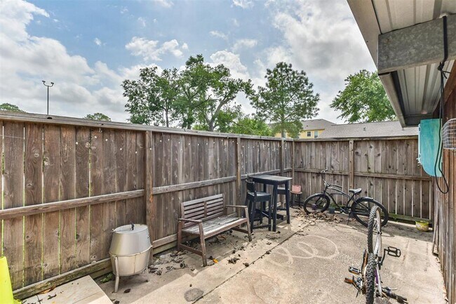 Building Photo - 8801 Hammerly Blvd