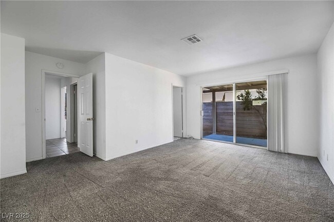 Building Photo - 6438 Creston Ave