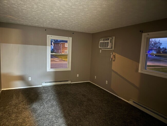 Building Photo - 904-906-906 N Highland Ave