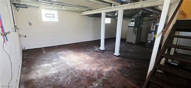 Building Photo - 147 Brighton Dr