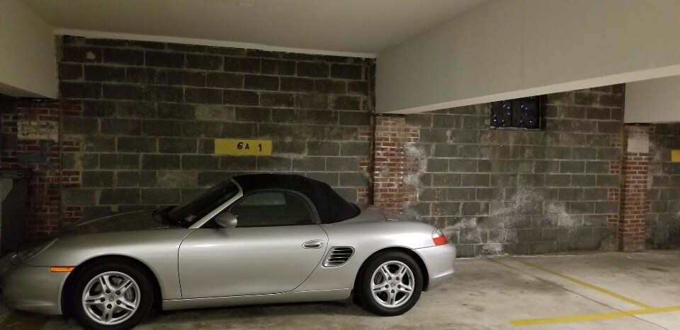 Building Photo - 74 69th St