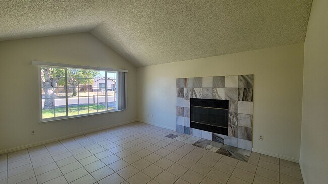 Building Photo - 3612 Wild Palms Dr