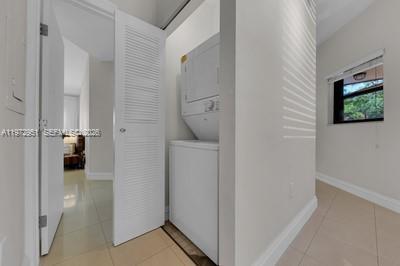 Building Photo - 15533 N Miami Lakeway