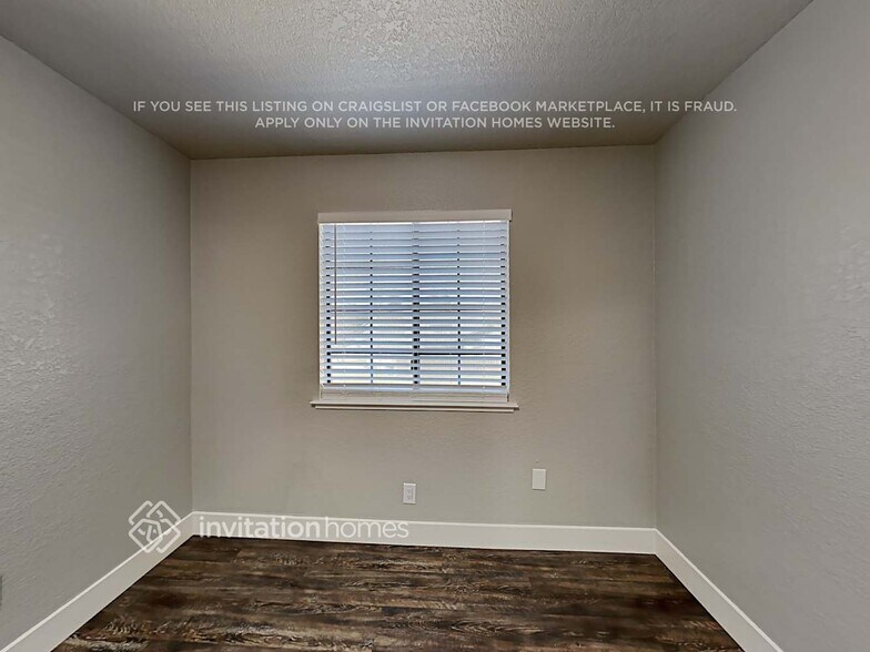 Building Photo - 3220 Lowther Way