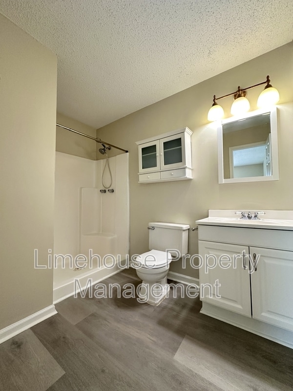 Building Photo - 1273 Nesbitt Dr