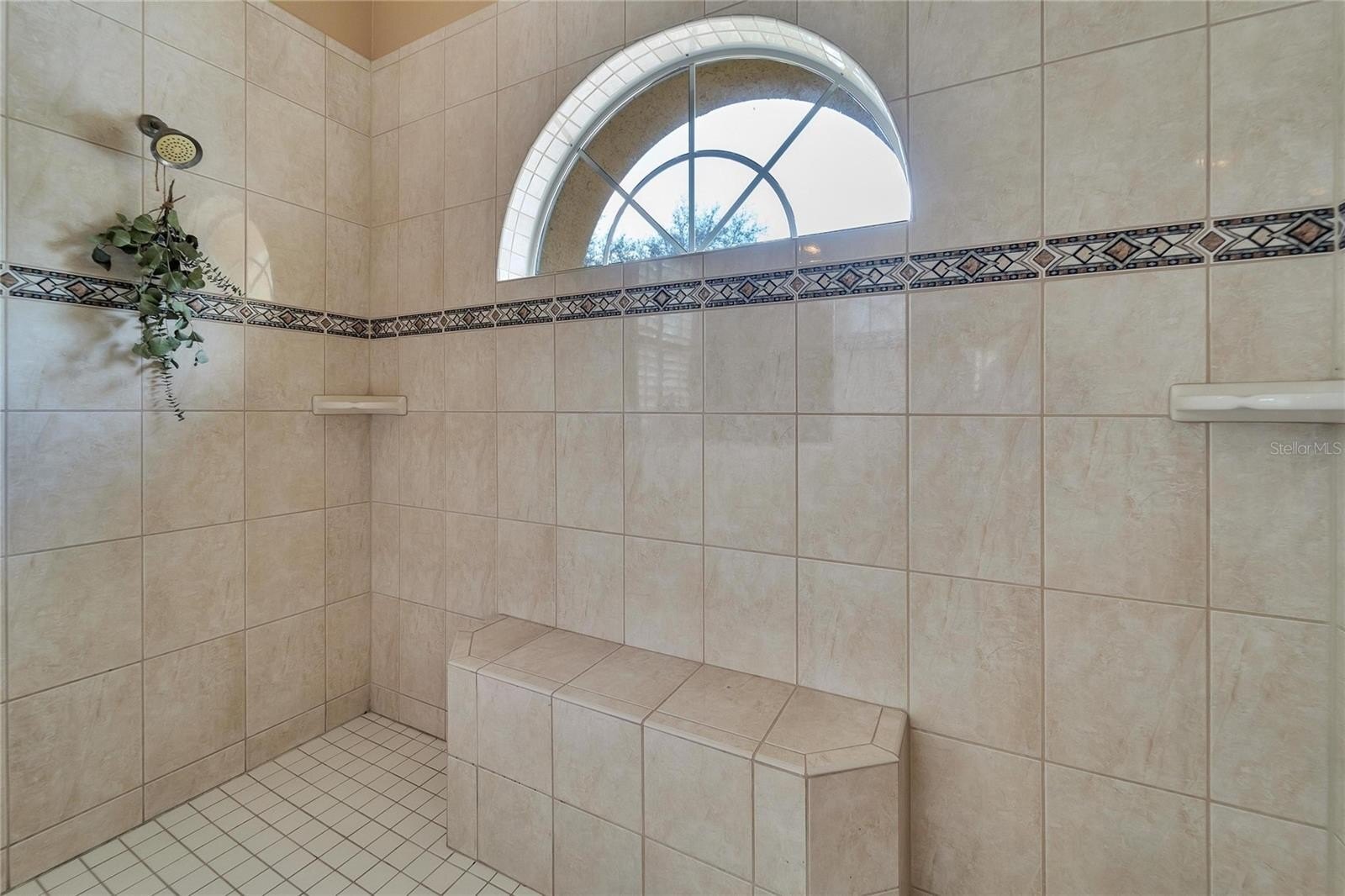 Building Photo - 2656 Wyndsor Oaks Way