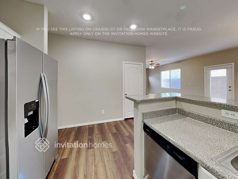 Building Photo - 8561 Peaceful Dreams St