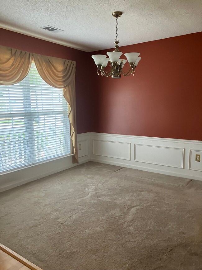Building Photo - 1 E Okaloosa Way