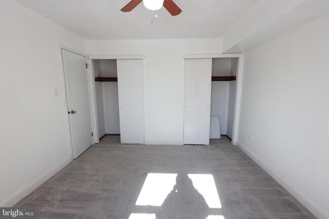 Building Photo - 8 Fanelli Ln