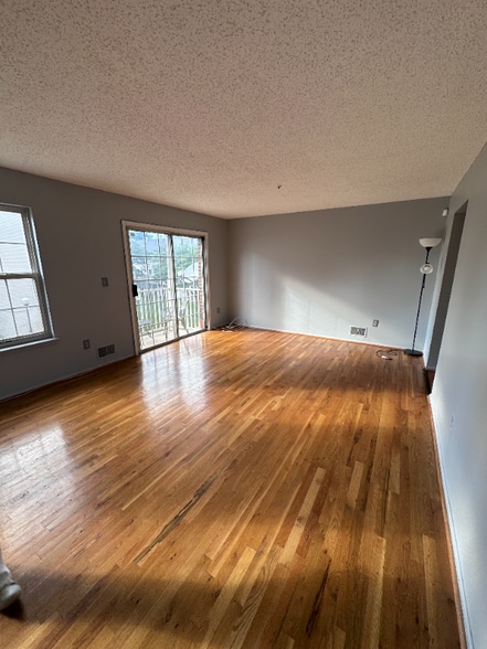 Building Photo - 212 Matthews Drive