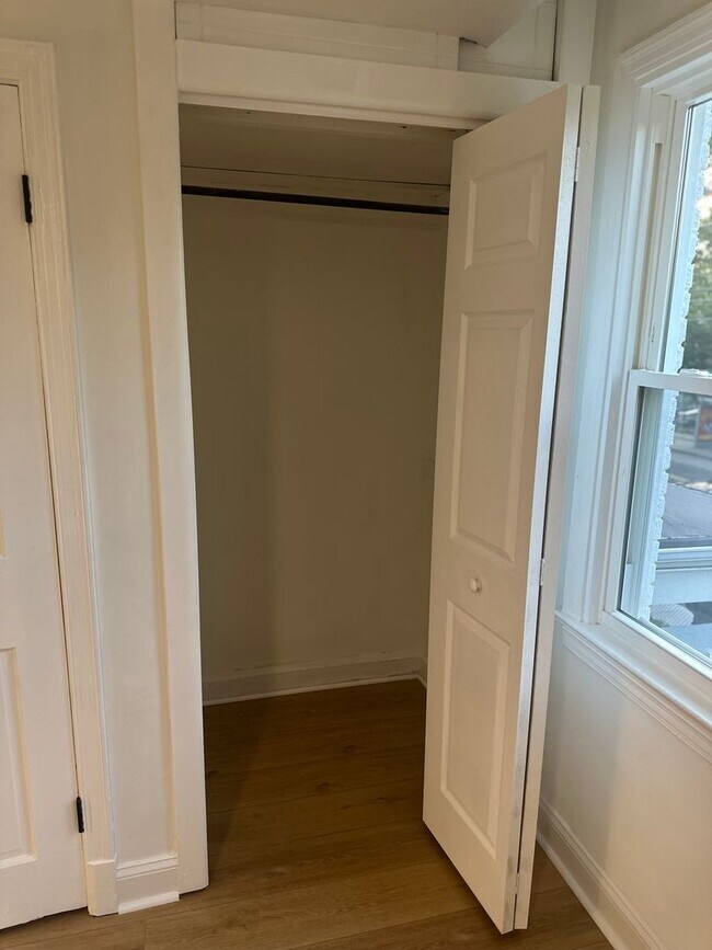 Building Photo - 1913 Minnesota Ave SE