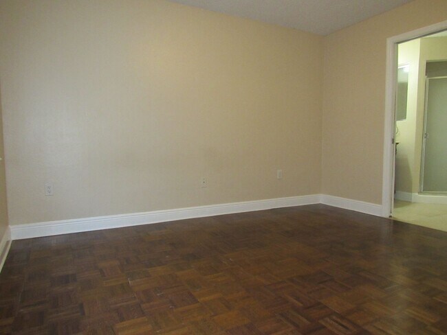 Building Photo - 12601 Equestrian Cir