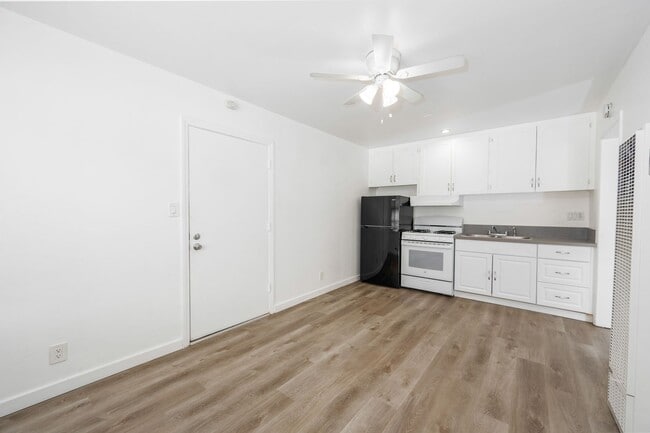Interior Photo - Grand Center