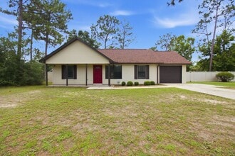 Building Photo - SOUTH CRESTVIEW CHARMER ON NEARLY HALF AN ACRE!
