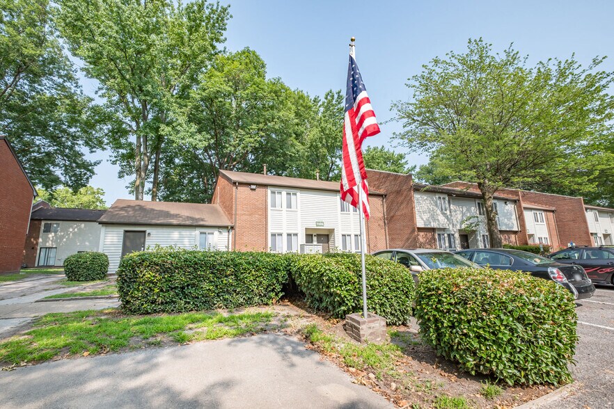 Timbers Townhomes 7004 Northgate Dr Norfolk VA 23513 Apartment Finder