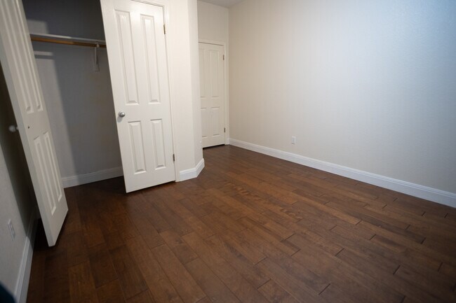 Building Photo - 1801 Dapplegrey Ln