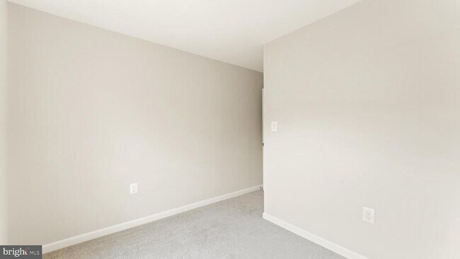 Building Photo - 12168 Springwoods Dr