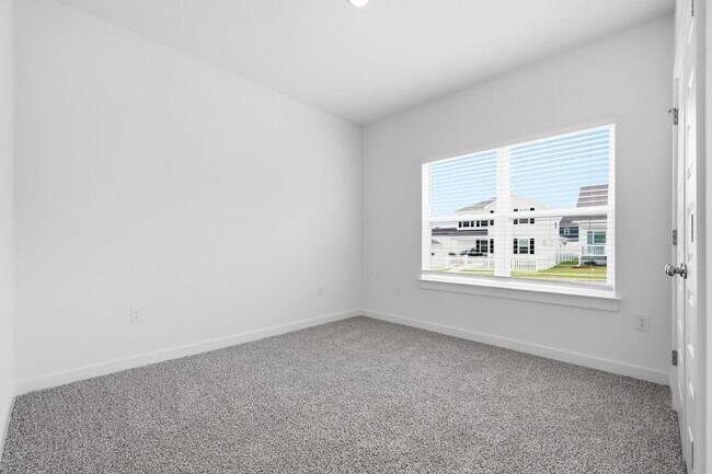 Building Photo - 213 Huckleberry St