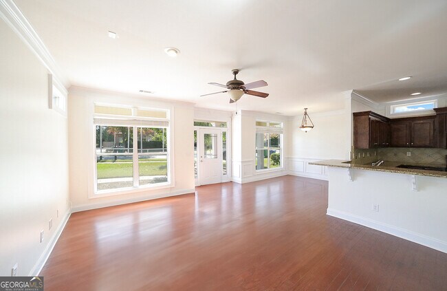 Building Photo - 104 Putters Dr