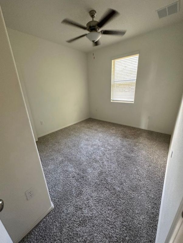 Building Photo - 10410 Bramble Berry Dr