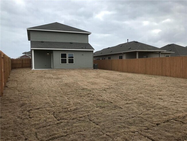 Building Photo - 308 Arabian Colt Dr