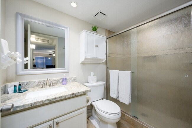 Building Photo - 4850 E Desert Cove Ave