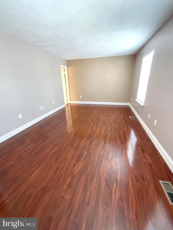 Building Photo - 404 Potomac Hills Dr