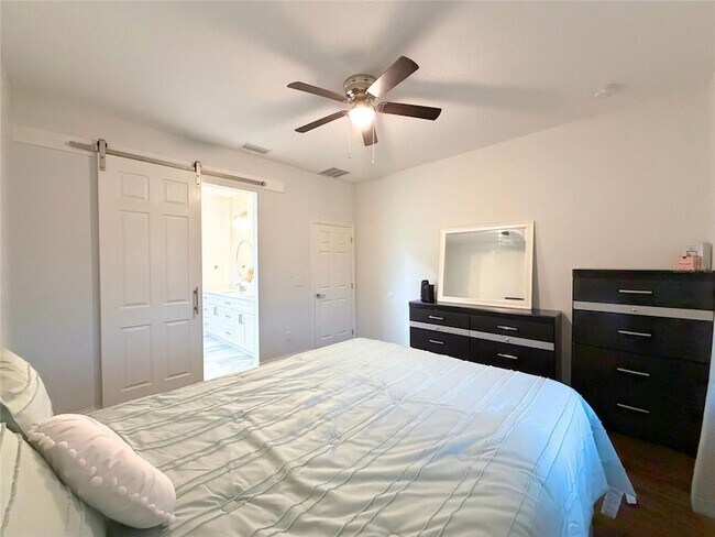 Building Photo - 2324 SW 168th Loop
