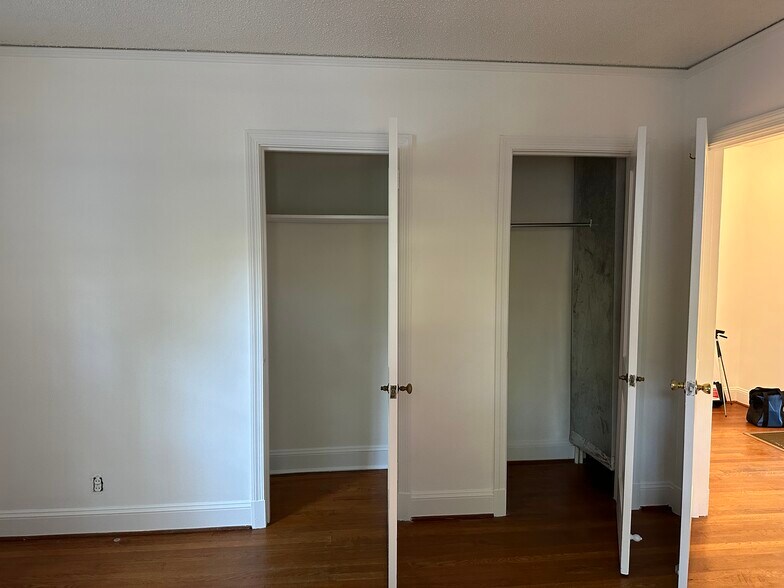 Building Photo - 1304 Winstead Pl