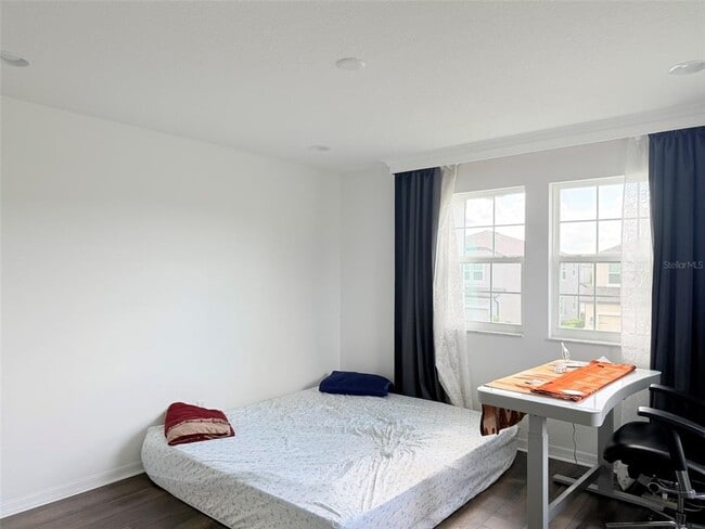 Building Photo - 11131 Sundrift Dr