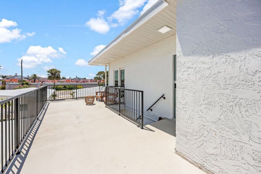 Building Photo - 637 S Orlando Ave