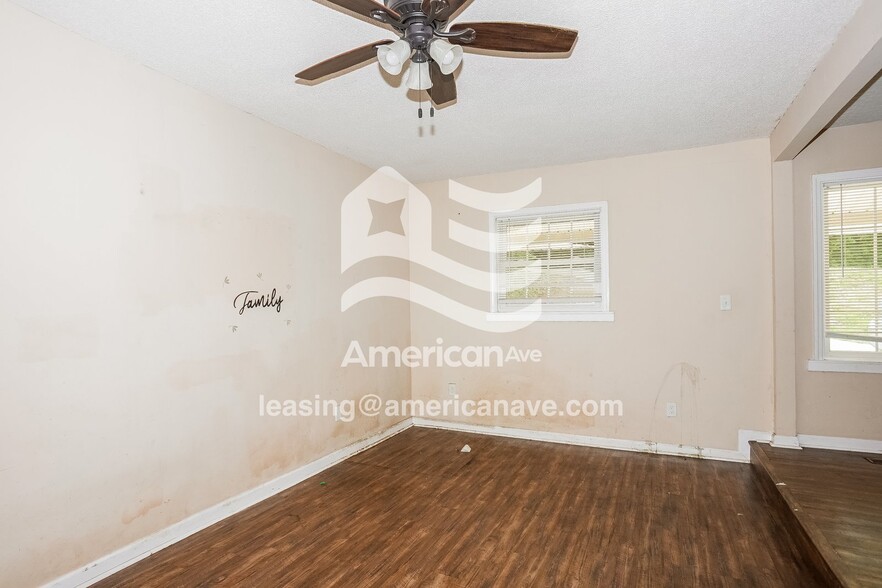 Building Photo - 2430 Golden Camp Rd