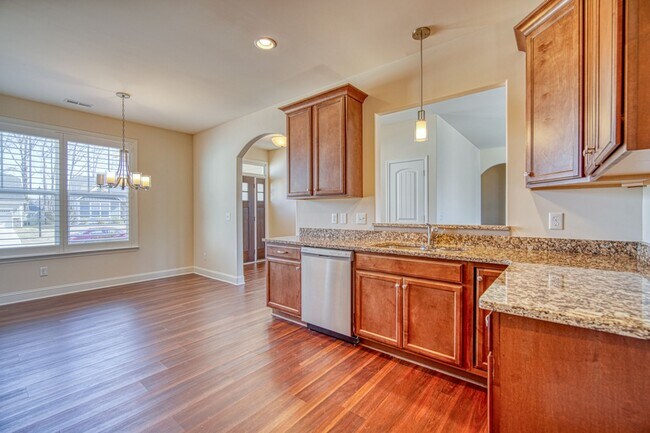 Building Photo - Lincoln Park Subdivision, Taylors - 3BR, 2...