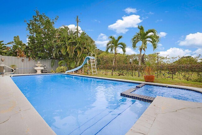 Building Photo - 4422 Brandywine Dr